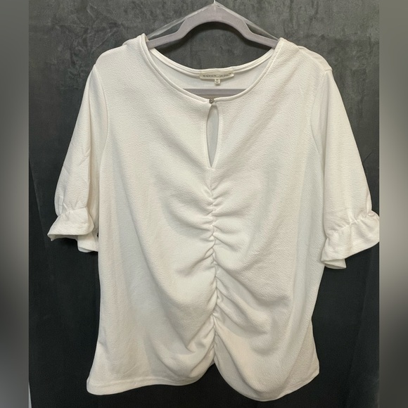 White womens blouse - Picture 1 of 5